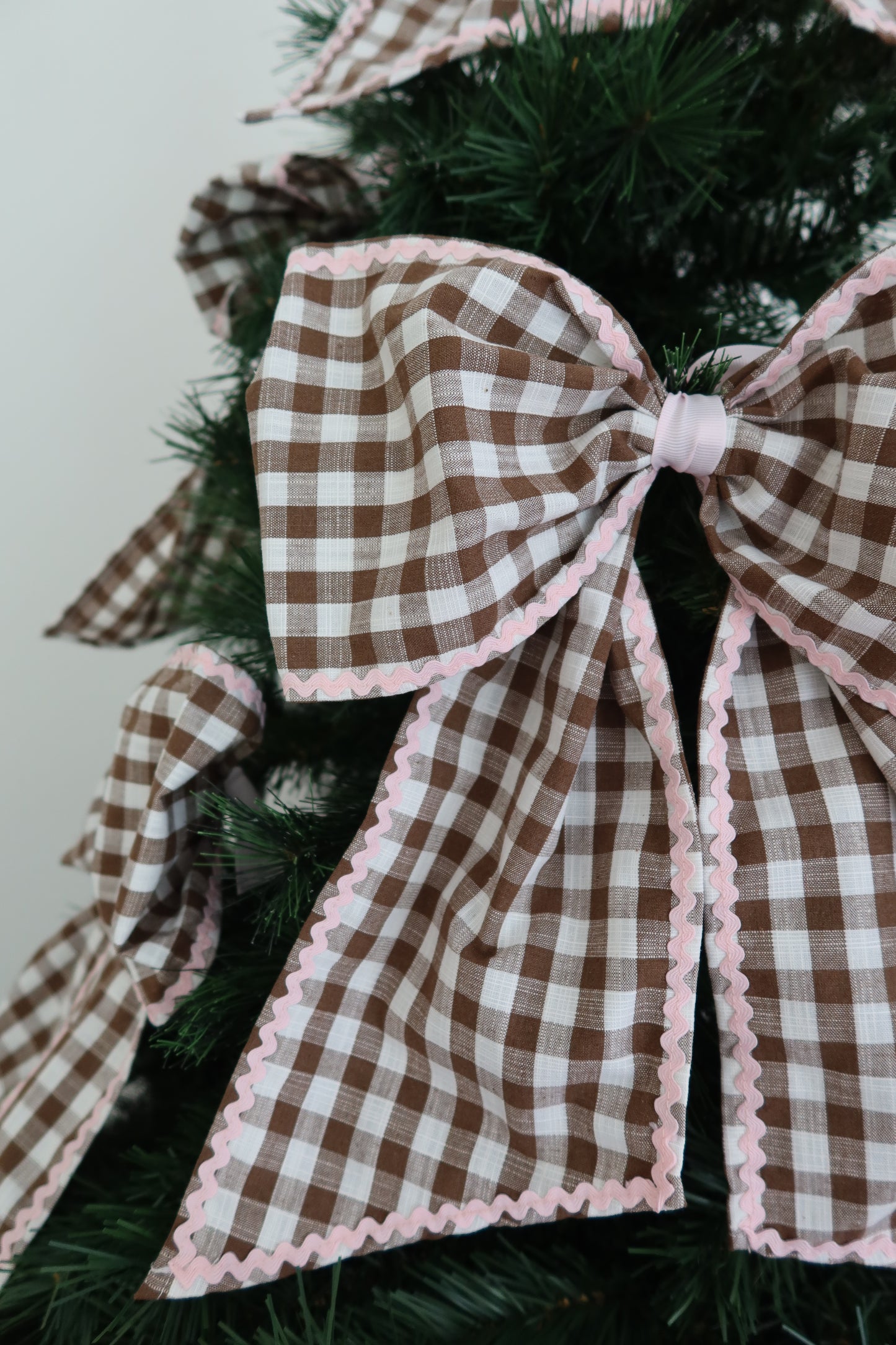 Chocolate gingham bow